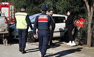Kamyonet ile çarpışan otomobildeki Kazakistanlı bakıcı öldü