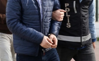 İzmir'de FETÖ operasyonu; 15 gözaltı