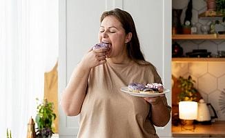 Obeziteli bireyler için yılda bir kez iç hastalıkları muayenesi şart