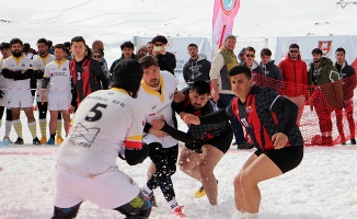 Türkiye'de ilk; Isparta'da Kar Ragbi Şampiyonası düzenlendi