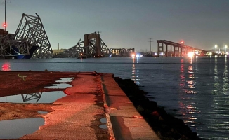 ABD'de çöken köprüde kurtarma çalışmaları devam ediyor