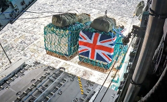 İngiltere Gazze’ye havadan yardım operasyonu gerçekleştirdi