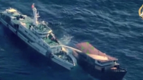 Filipinler ordusu, Çin gemisinin tazyikli su sıktığı anları paylaştı